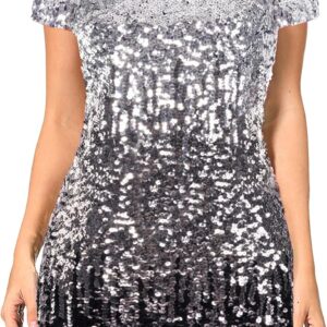 Maner sequined woman with short sequined dress with sleeves