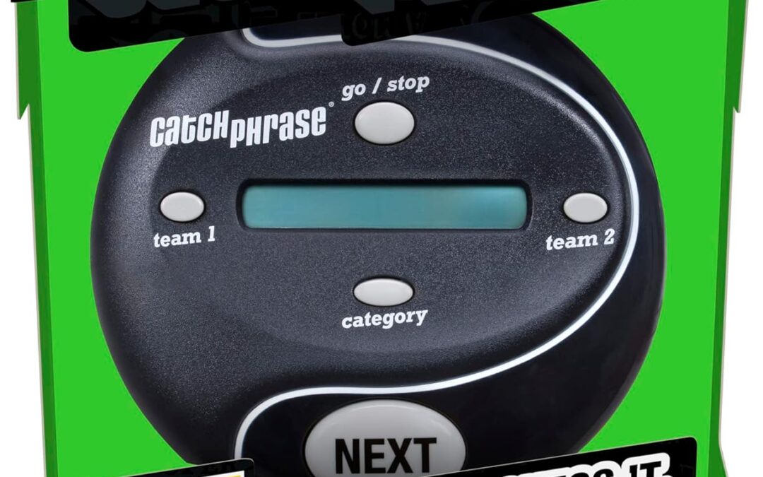 Hasbro Gaming Catch Phrase Electronic Game | Fête games to fun pocket computer for adults, adolescents and children | 12 years and over | 4 or more players, 2 teams | Portable family travel games